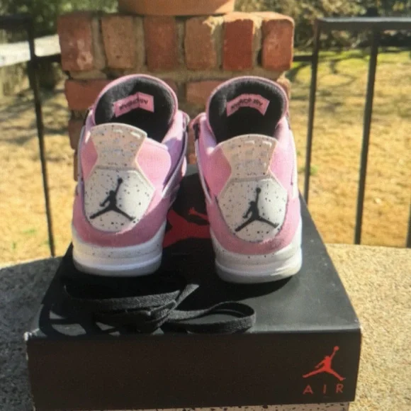 Jordan Air Jordan 4 “Orchid” - Picture 3 of 6